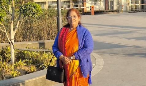 Author Madhu Kaushik Launches Spiritual Masterpiece "Parmatma Ki Aur" at Mahakumbh 2025 and Delhi Book Fair, Bharat Mandapam, 2025